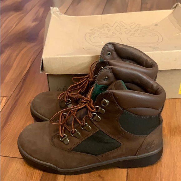 Children’s Timberland Boots - Picture 1 of 4
